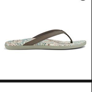 Ho'opio Hau Womens Beach Sandals